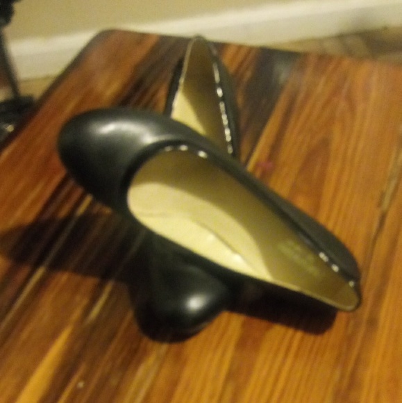 NATURALIZER SHOES - Picture 6 of 8